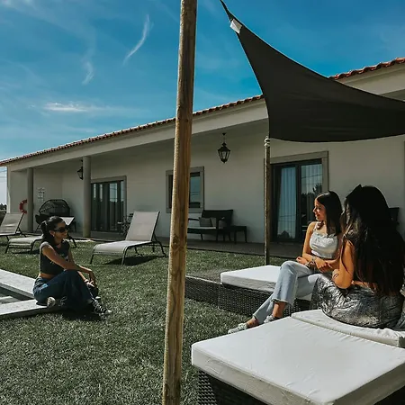 Bed & Breakfast Refugio Da Rainha Moledo (Lisbon)