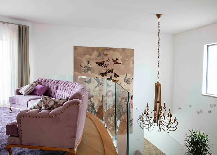 Bed & Breakfast Refugio Da Rainha Moledo (Lisbon)