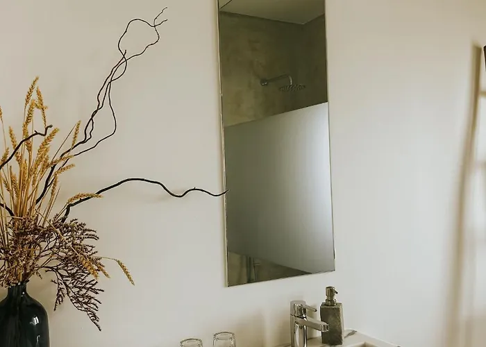 Bed & Breakfast Refugio Da Rainha Moledo (Lisbon)